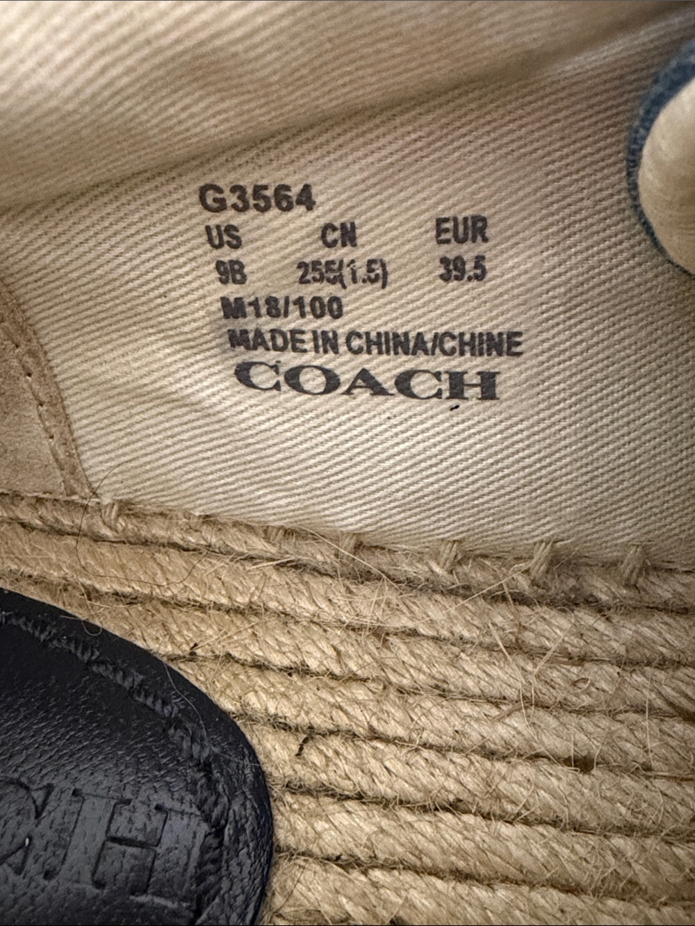 Great Condition Women Coach Sneakers Size 9. - Picture 9 of 11